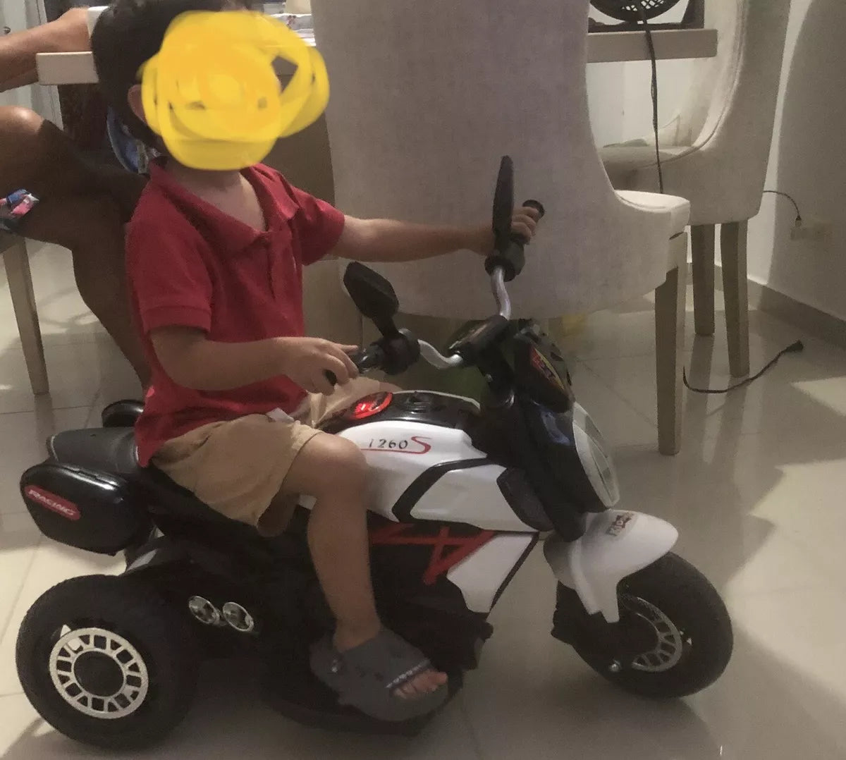Moto Eléctrica Niño Recargable luces