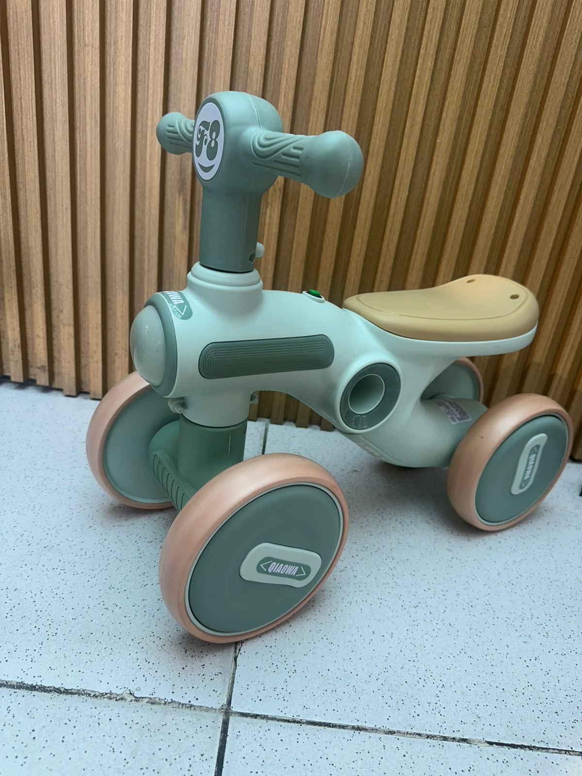 Gray helmet for bikers